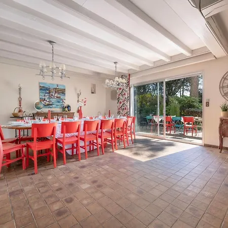 Avec Jacuzzi - 15 Pers. A 350m De La Feriehus