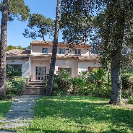 15 Pers Avec Jacuzzi, A Pied Saint-Brévin-les-Pins