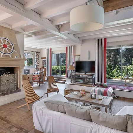 15 Pers Avec Jacuzzi, A Pied Ferienhaus