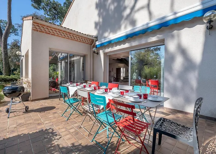 펜션 Avec Jacuzzi - 15 Pers. A 350m De La