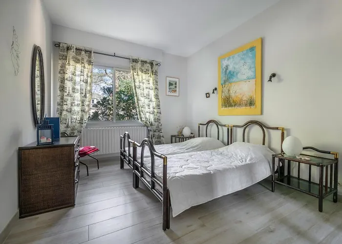 Avec Jacuzzi - 15 Pers. A 350m De La 펜션 *