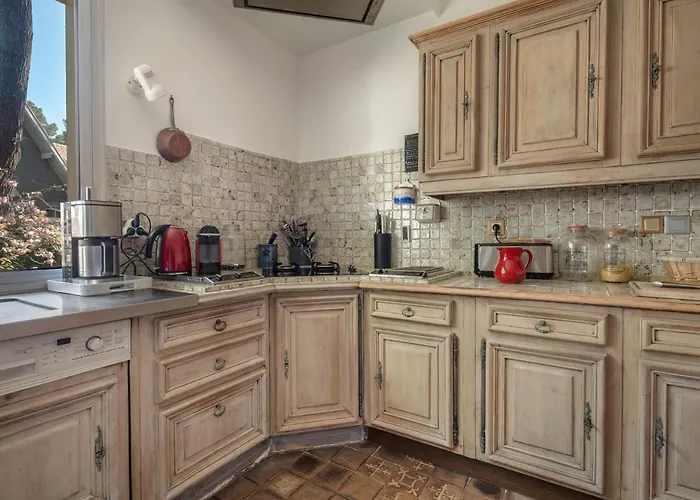 Avec Jacuzzi - 15 Pers. A 350m De La