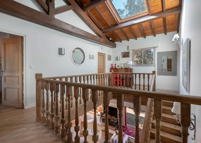 펜션 Avec Jacuzzi - 15 Pers. A 350m De La *