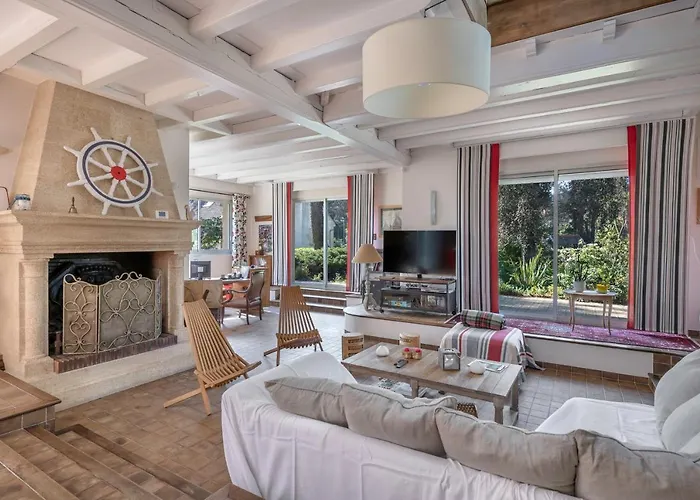 Avec Jacuzzi - 15 Pers. A 350m De La 펜션