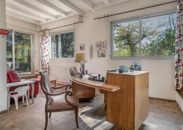 펜션 Avec Jacuzzi - 15 Pers. A 350m De La