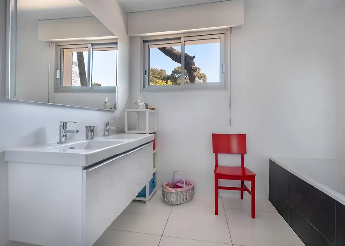 Avec Jacuzzi - 15 Pers. A 350m De La 펜션 *